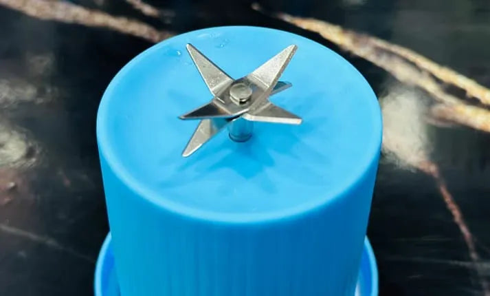 Mini FreshSip Portable Juicer